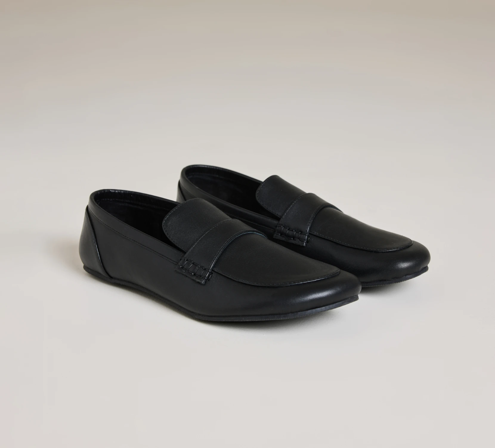 womens-loafer-black-1