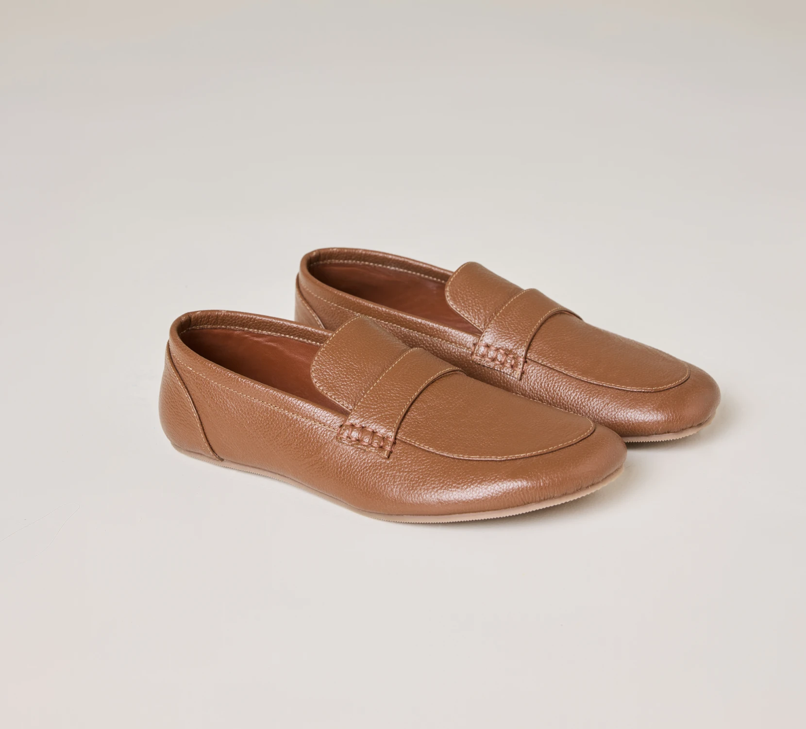 womens-loafer-tan-1